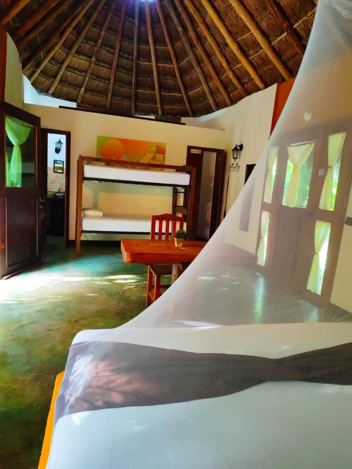 Jolie Jungle Eco Hotel (Adults Only) Leona Vicario المظهر الخارجي الصورة