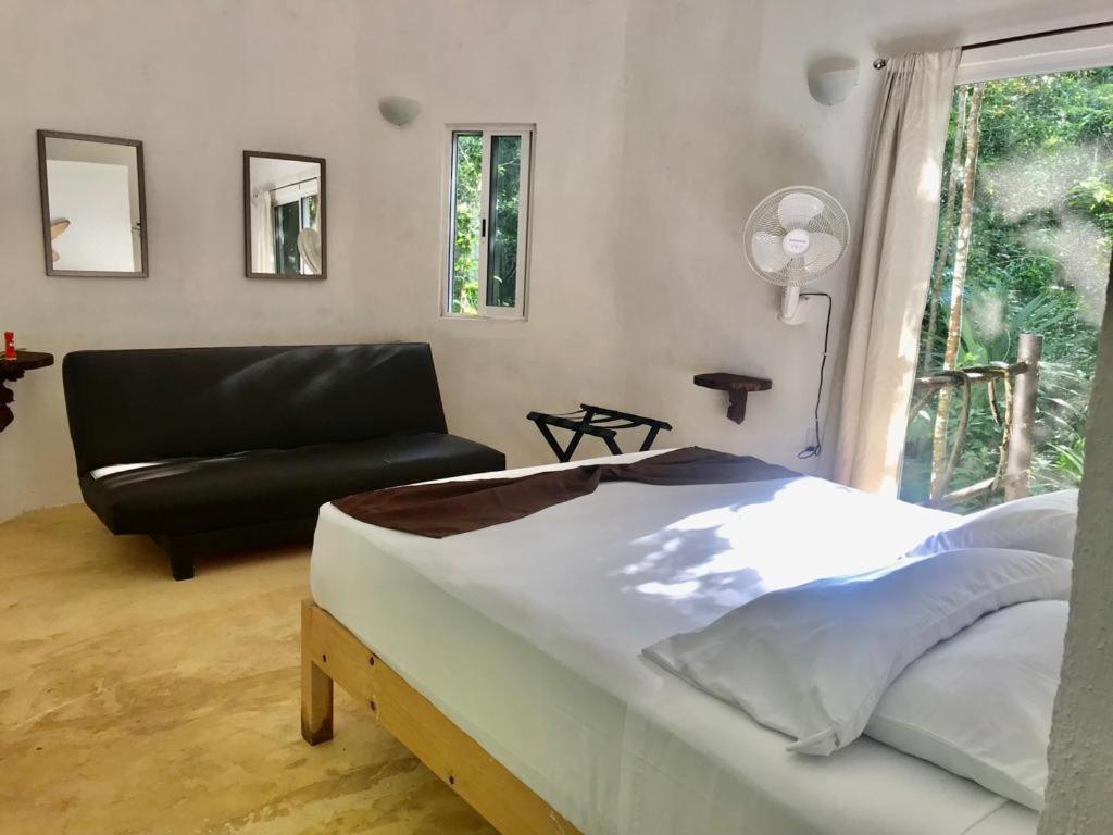 Jolie Jungle Eco Hotel (Adults Only) Leona Vicario المظهر الخارجي الصورة